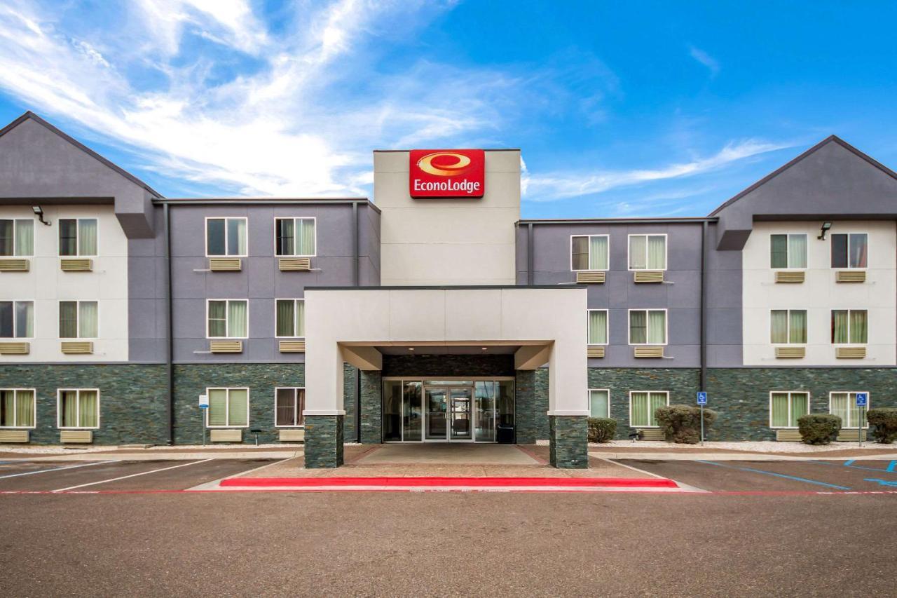 Econo Lodge *